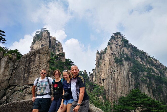 3-Day Yellow Mountains, Hongcun Village and Tunxi Ancient Street Private Tour