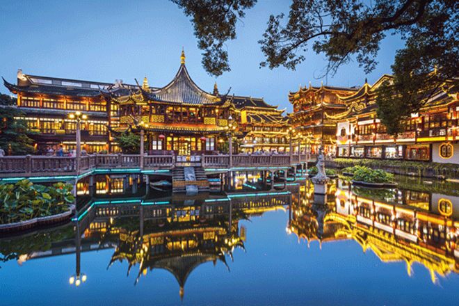 One-Day Shanghai City Tour: Yuyuan Garden, Xintiandi and Huangpu River Cruise